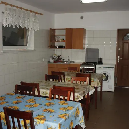 Bemar Domki I Pokoje Kolo Leby Lodge